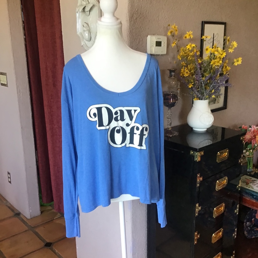 Rare Wildfox Long Sleeve Day Off Top L
